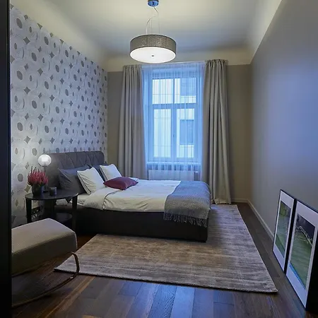 Deco Apartment *