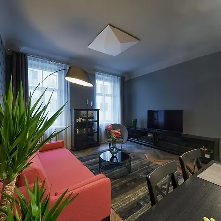 Deco Apartman